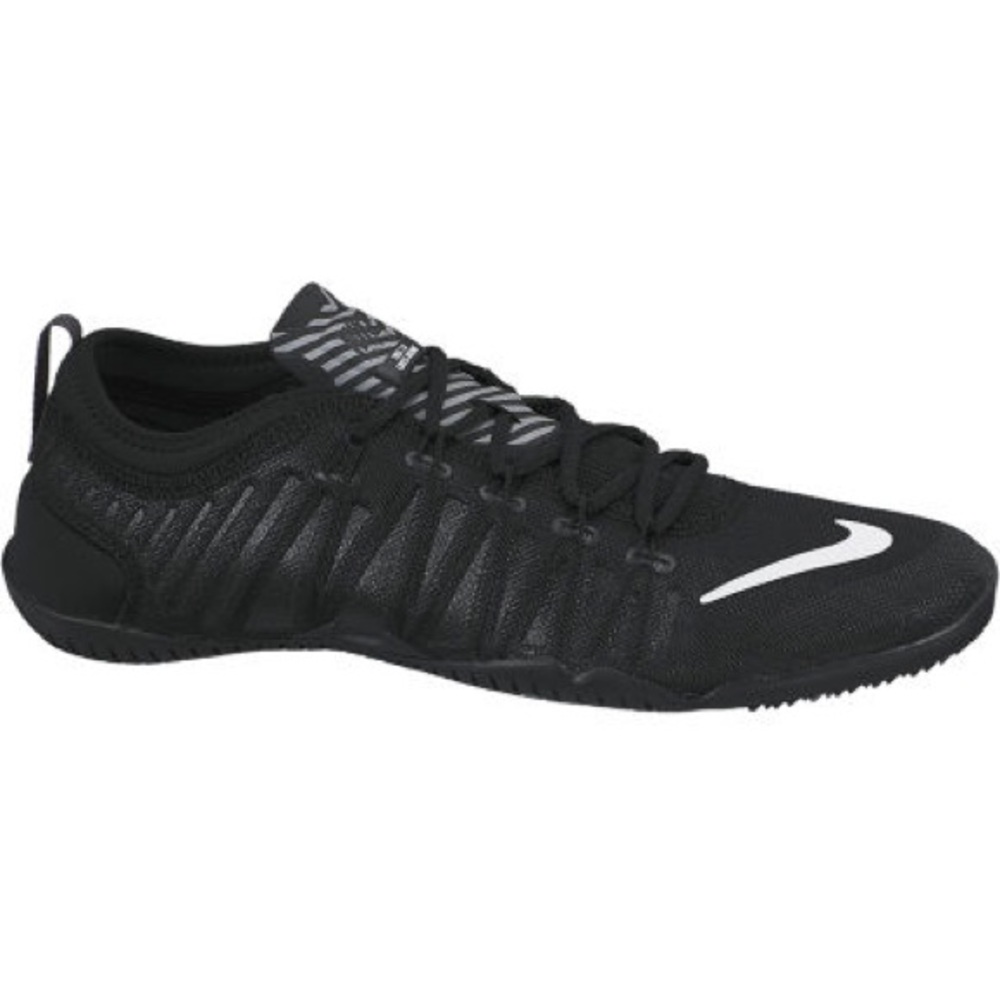 Nike trainers cross bionic